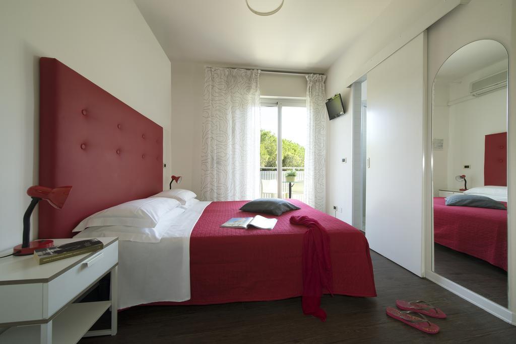 Nice Hotel Bibione Eksteriør bilde