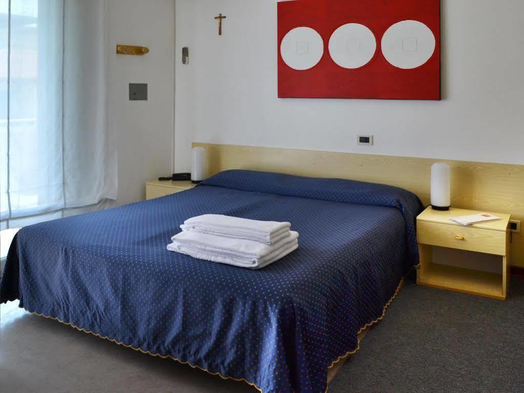 Nice Hotel Bibione Eksteriør bilde