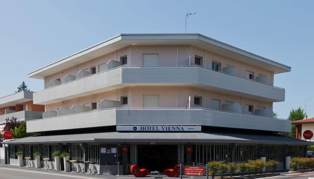 Nice Hotel Bibione Eksteriør bilde